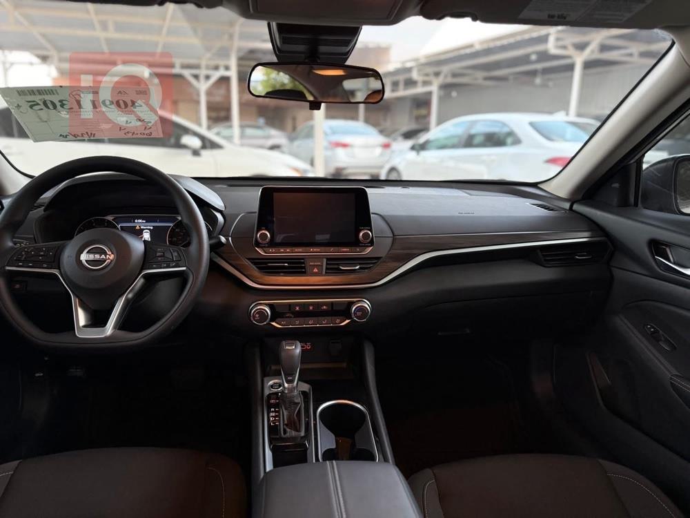 نیسان ئەلتیما